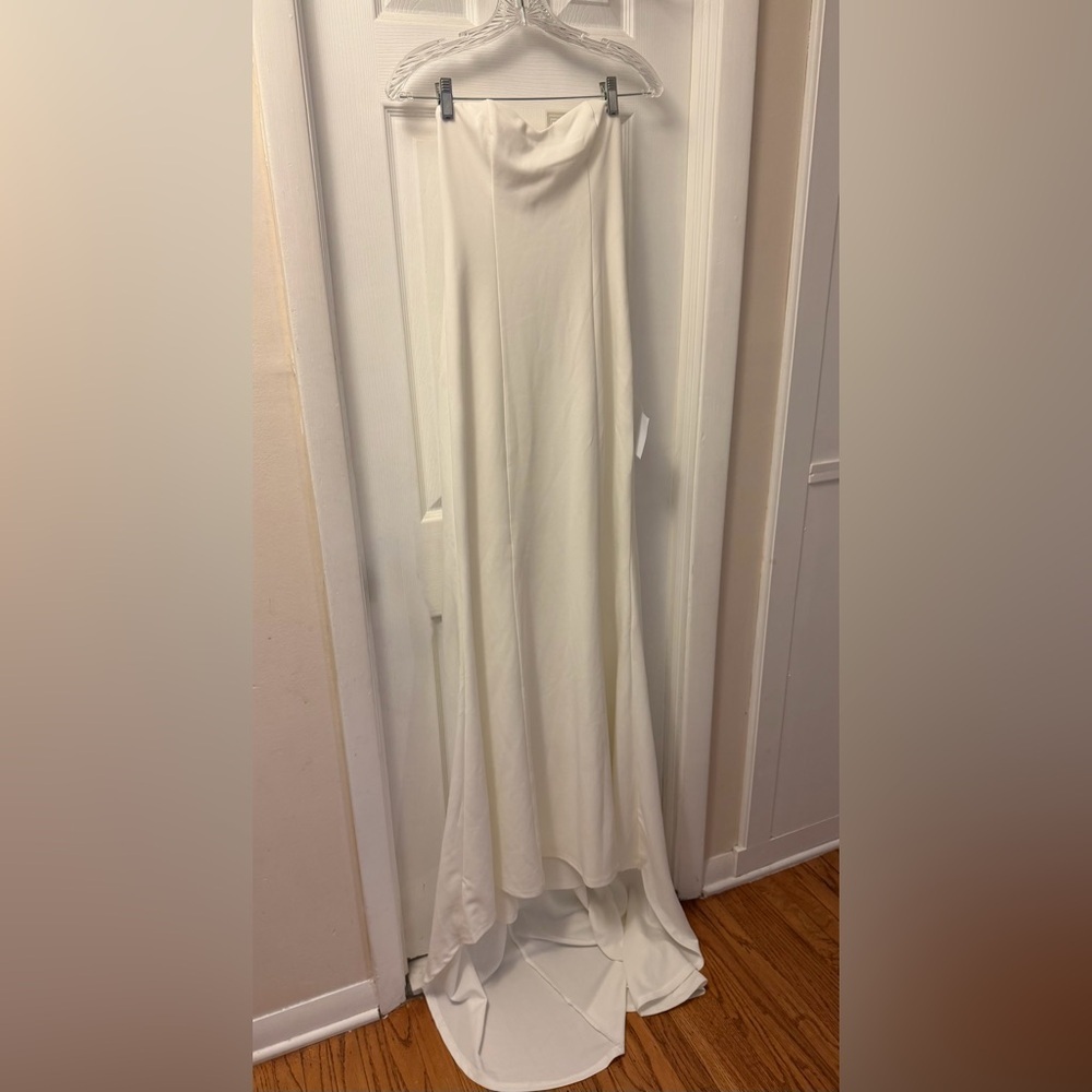 Lulu's Elegant Strapless White Dress